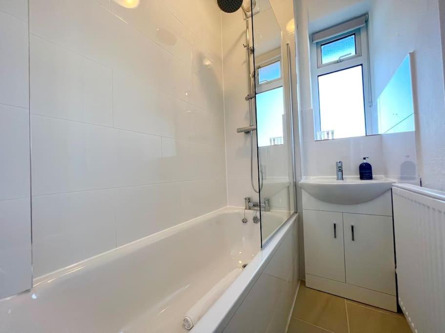 2 Bed Flat- Belsize Park Leilighet London Eksteriør bilde